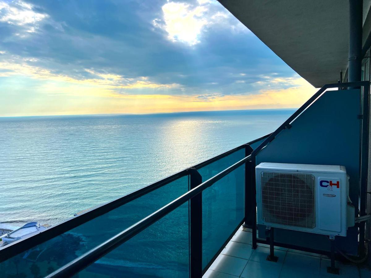 Orbi Beach Tower Aparts Batoemi Buitenkant foto