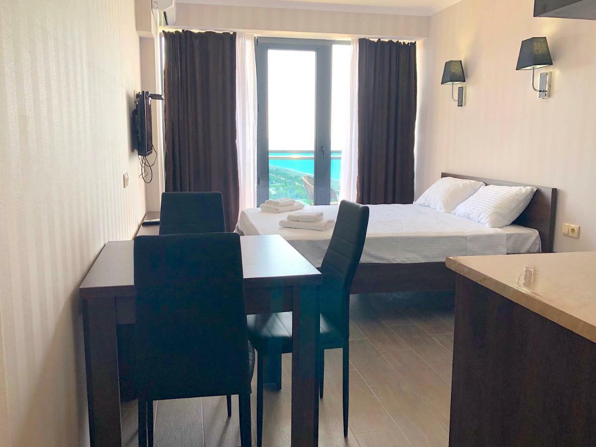 Orbi Beach Tower Aparts Batoemi Buitenkant foto